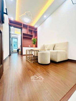 bán tập thể yên ninh. hàng bún. ba đình. hà nội. tầng 2. dt 60m. nhà đẹp như tranh. sách valy về ở