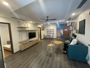 mua nhanh trước khi tăng giá! bán căn 69m 2n2wc full nội thất cc center point giá 6,8 tỷ có tl