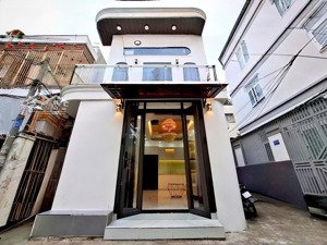 chính chủ bán nhà 36m2 sử dụng 72m2, 3,3 tỷ tại hẻm 350 huỳnh tấn phát q7, hcm lh trang