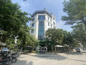 cho thuê biệt thự mễ trì hạ đối diện keangnam 200 mét 5 tầng lô góc, thang máy