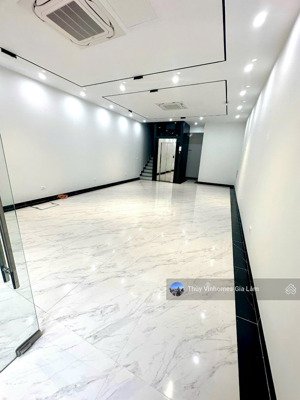 cho thuê độc quyền căn btsl tại phân khu san hô, dt rộng, có thang máy. phù hợp làm văn phòng cty