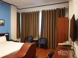 mặt phố mai hắc đế khách sạn 8 tầng dòng tiền cao vị trí vàng không có căn thứ 2