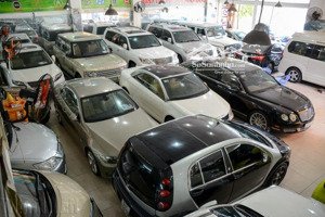 cho thuê làm: showroom, gara, kho. dt 200m2 .300m2 lê đức thọ nam từ liêm hà nội 