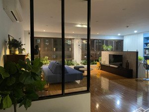 bán căn góc happy valley 135m 3pn full nội thất mới đẹp, ô đậu xe chỉ 9tỷ95