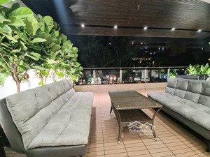 cho thuê pano sân vườn 3pn, 2wc, 166m2 60 triệu, view kênh đào