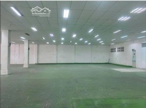 cho thuê kho siêu vip 2.200m2 đường phạm văn hai, p. 2, quận tân bình