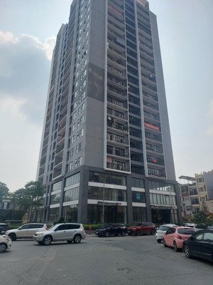 bán căn shop chân đế chung cư berriver jardin giá 19 tỷ có sỏ đỏ vỉa hè rộng kinh doanh tốt