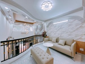 chính chủ cho thuê nhà mới xây 5x20,2 mt huỳnh tất phát q.7 gần bùi văn ba 45tr 6pn ng