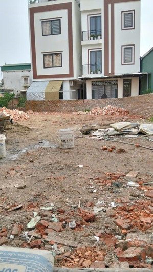 chính chủ bán mảnh đất vàng thạch bàn -long biên ngõ thông,thoáng chỉ 8,1tỷ