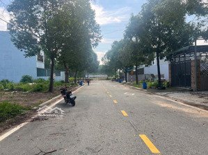 bán đất thành phố mới diện tích 5x30 full thổ cư.đất tdc phú chánh , dân cư đông, tiện ích đầy đủ