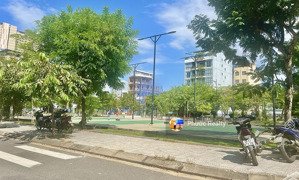 bán căn nhà tâm huyết siêu đẹp đối diện công viên, vào ở ngay