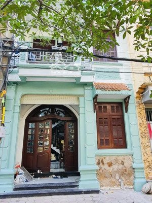 kim ngưu - phân lô ô tô tránh đỗ chạy vòng quanh - trung tâm hai bà trưng - ô chờ thang máy