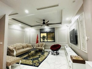 bán nhà mặt phố trần quốc hoàn cầu giấy kinh doanh đủ loại hình, vỉa hè 4m,63.6m 5 tầng chỉ 35.7 tỷ