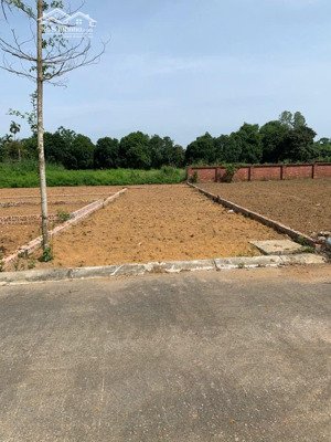 bán mảnh đất siêu đẹp tại phú cát, hoà lạc, hà nội. cách cầu vai réo 100m. lh hồi 