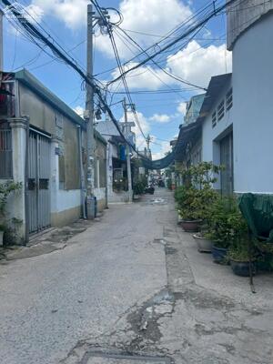 Bán nhà 2 tầng, Trường Chinh, Q12, 68m2, Hẻm xe hơi, nhỉnh 4tỷ.