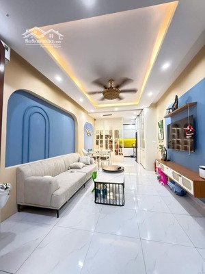 siêu hiếm - bán nhà đẹp phú diễn, gần ga tàu điện, 5 tầng full nội thất, 30m ô tô, giá chỉ 6,5 tỷ