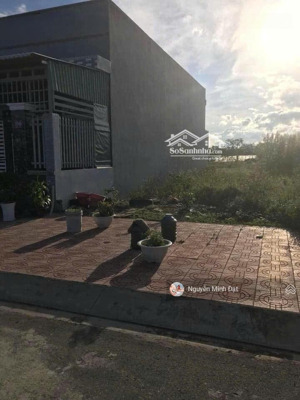 bán lô đất 130m2 mt lăng hoàng gia (xã long hưng) giá: 817 triệu ( có sổ hồng ) gần cty việt tiến