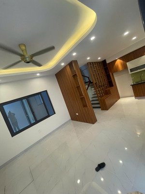 bán nhà riêng tại lạc long quân, 11,5 tỷ, 72m2, hàng hiếm tại tây hồ, hà nội