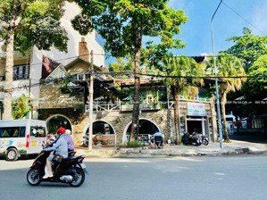 đất lớn góc 2 mặt tiền lê quang định, bình thạnh dt 203.6m² (12.5x16.7m), nhà cấp 4 giá 35 tỷ!