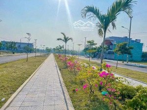 bán lô đất thuộc làng đại học tp đà nẵng. khu đô thị 1a. điện ngọc diện tích: 6*23m
