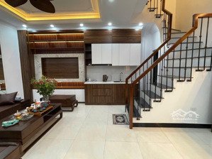 bán nhà thụy khuê ( gần hồ tây) 36m2- 4 tầng- mặt tiền khủng 6m- giá nhỉnh 9 tỷ