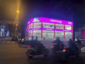 bán gấp góc 2 mặt tiền trục chính bt dt (26 x 20)m 2 tầng - hđt 280tr - giá thỏa thuận