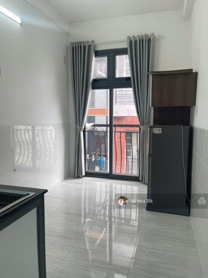 sale nhanh, 3tr6 studio ban công ngay phạm văn chiêu