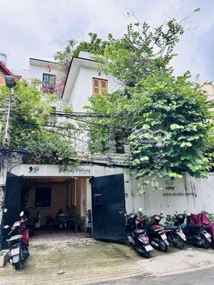 nhà đẹp ngang bề thế 7x20m tại 38 tân cảng - ngay metro - hẻm xe hơi 8m - hđt 2000$ - khu văn phòng