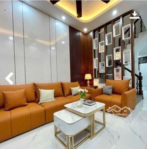 bán nhà tô hiệu hà đông 42m2;4 tầng;mặt 3,7m;4 pn;8,5 tỷ.nhà trung tâm phố cổ hà đông,nhà 2 m. ngõ