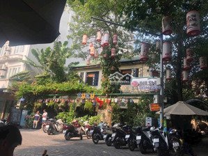 cho thuê siêu phẩm nhà mặt phố đỗ đức dục, diện tích đất: 230m2, xây dựng nhà: 100m2x3 tầng, vip