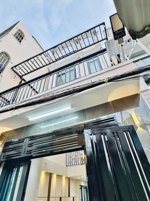 chú lâm bán nhà đường 6m ngô thời nhiệm-p.vts-q3. giá 3tỷ790/78m2 thuê 24tr gần công trường dân chủ