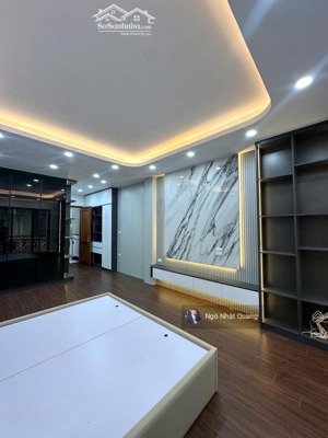 bán nhà trương định cạnh minh khai - ô tô đỗ cổng - thang máy - 50m2xmt4.2m - giá chỉ 12.6 tỉ