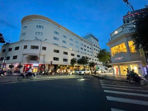 bán nhà góc 2mt,p.15,q.tân bình-dt:15m x27m-cn:360m2-kc:hầm+7tầng-dts:1400m2-hđt:250tr/th-giá 52 tỷ