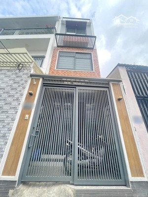 siêu phẩm giá tốt nhà 3 tầng hẻm chuyên dùng 9, quận 7