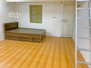 cho thuê căn hộ chung cư tầng 4 khép kín ở lâu dài