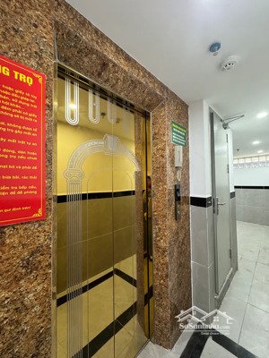 ô tô đỗ cửa, ngõ nông rộng, thang máy cao cấp, 58m2 + 7 tầng dòng tiền hoàng mai , giá 14.9 tỷ .