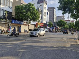 bán đất cổ linh, long biên, 100m2, giá 25 tỷ, phân lô, ô tô tải tránh kinh doanh gần nhiều tiện ích