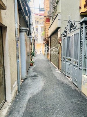 bán nhà trường chinh - thanh xuân sát phố , ngõ ba gác - gần ô tô giá cực tốt chỉ 7 tỷ 3