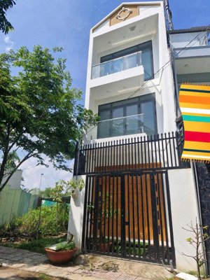 bán nhà riêng tại nguyễn xiển, 5,6 tỷ, 66m2, giá cực chất, 4pn 3wc hoàn công đầy đủ