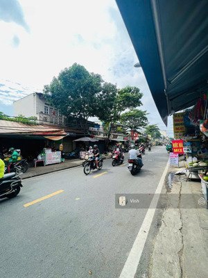 nhà 4 tầng kiên cố mặt tiền lê văn lương, dt: 75m2, nhà mới ở ngay mặt tiền kinh doanh tốt