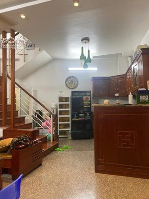 bán trong đêm nhà 5 tầng, 40m2, 6,7 tỉ võ chí công, tây hồ, nội thấy như hình