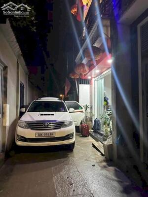 Nhà đẹp Lai Xá 7 chỗ đỗ cửa, ngõ thông rộng, 42m², 4 tầng chỉ nhỉnh 6 tỷ.