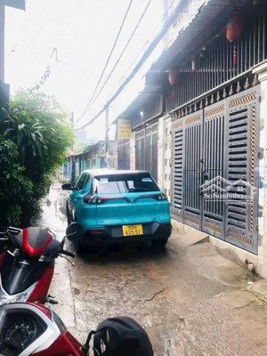 bán căn nhà chính chủ 2 sẹc ngắn lê văn khương , hiếm có