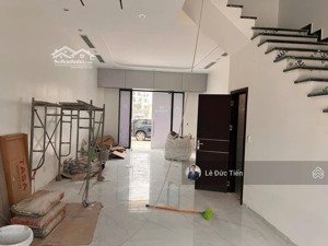 sốc miễn phí 2 năm tiền thuê vin vũ yên