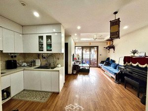 em bán căn 177 home city trung kính 3n2vs, sổ đỏ chính chủ sẵn