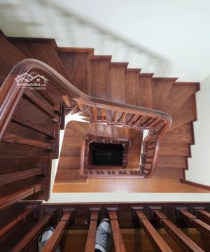 chị gái em bán căn dv vạn phúc