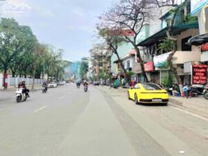 CHÍNH CHỦ CẦN BÁN GẤP NHÀ NGỌC HÀ PHỐ VIP BA ĐÌNH 50m x 3 TẦNG MT 7,7M 13 TỶ