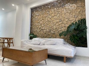cho thuê nhà 2 tầng, mới 100%, hẻm xe máy đường bạch đằng, khu bàn cờ, trung tâm nha trang.