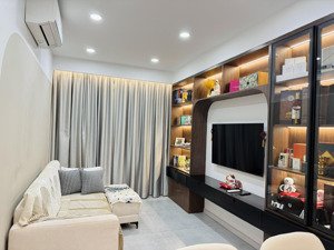 bán gấp căn hộ 2pn giá hot - saigon south residences