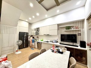 bán nhà ngõ nguyễn phong sắc, cầu giấy, 4 ô tô tránh, vỉa hè, 10m ra phố, 82.5m2 5 tầng chỉ 25 tỷ